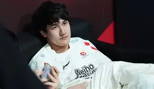美国队教练压力巨大！，Karsa遭遇七持续失利赢得满堂喝彩(美国两艘驱逐舰被击中视频)