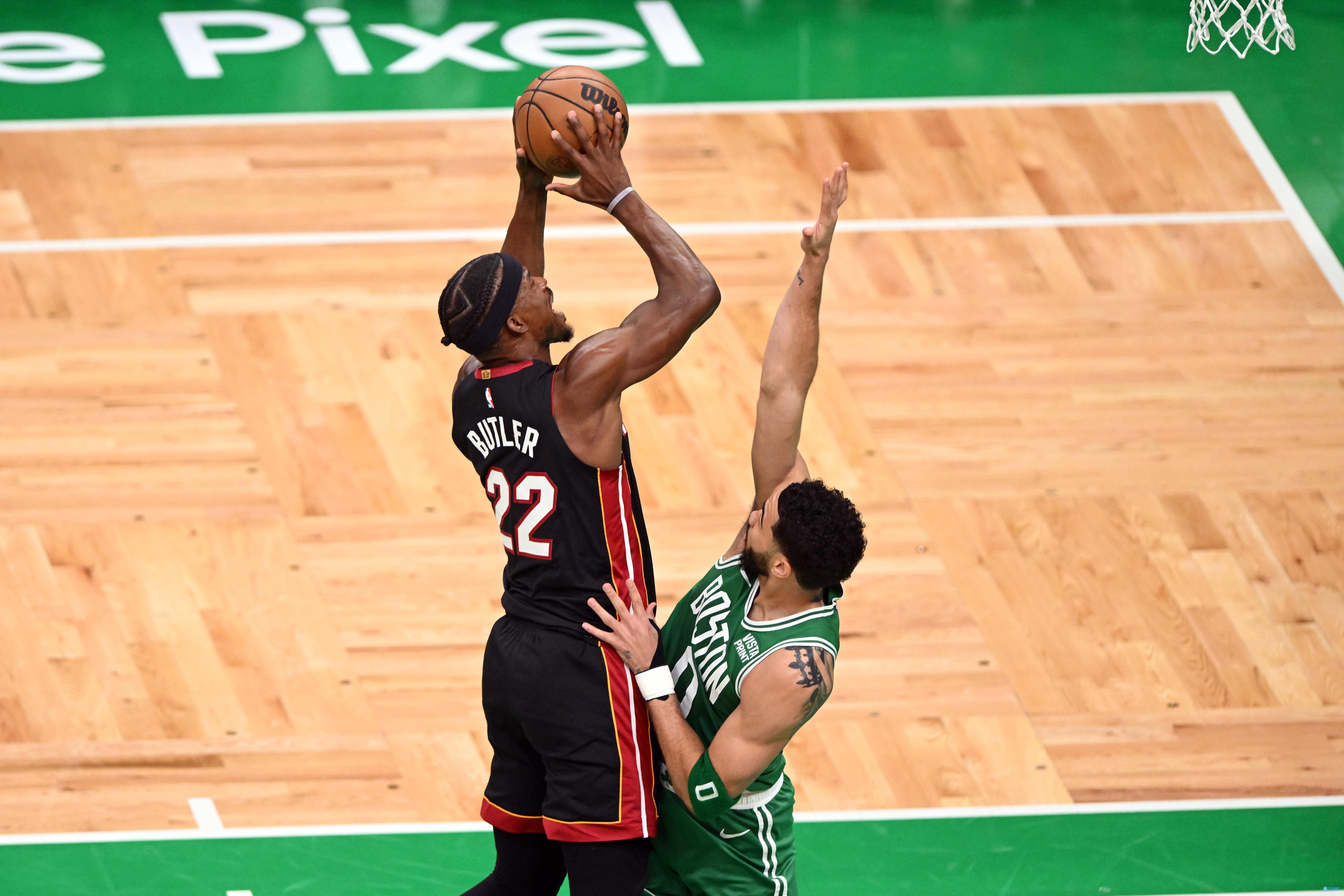 巴特勒迎来七赛季高光表现，RNG球迷沸腾！的简单介绍